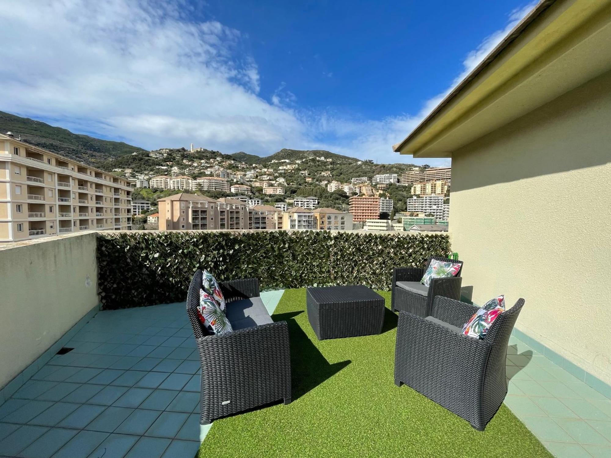 Grand T2 Proche Centre Ville, Vue Mer Et Montagne Bastia  Exteriör bild