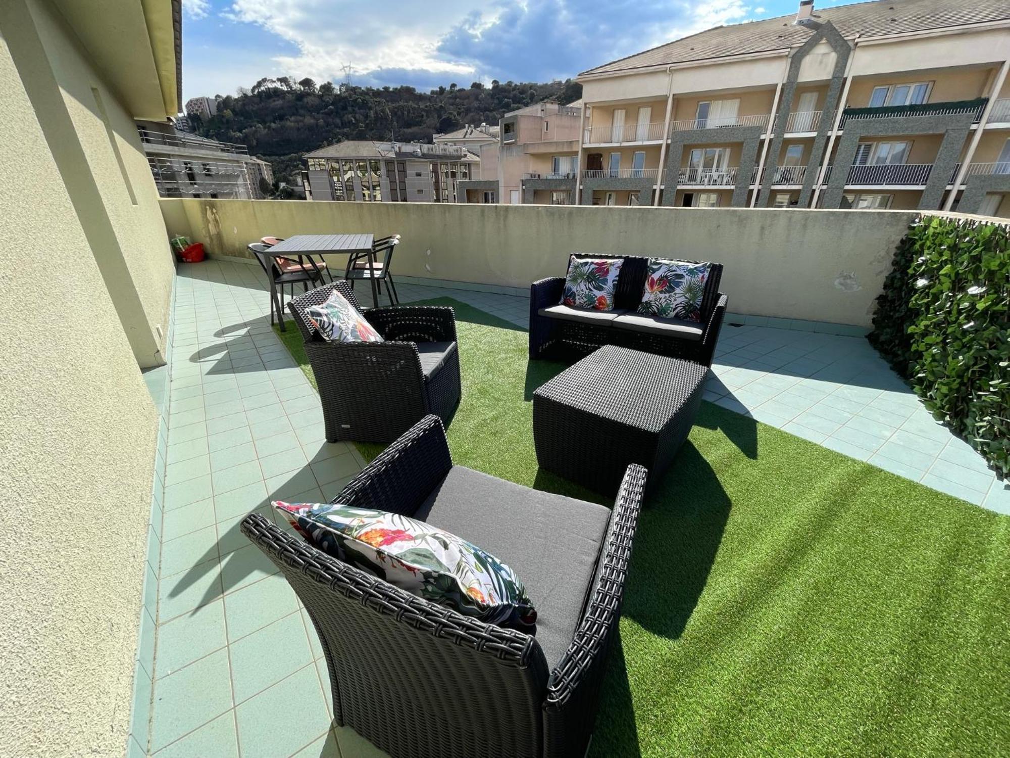 Grand T2 Proche Centre Ville, Vue Mer Et Montagne Bastia  Exteriör bild